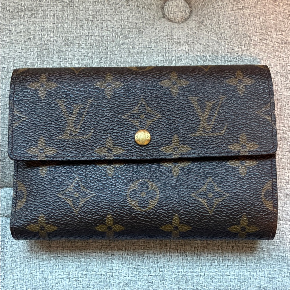 Louis Vuitton Brown and Gold Monogram Clutch